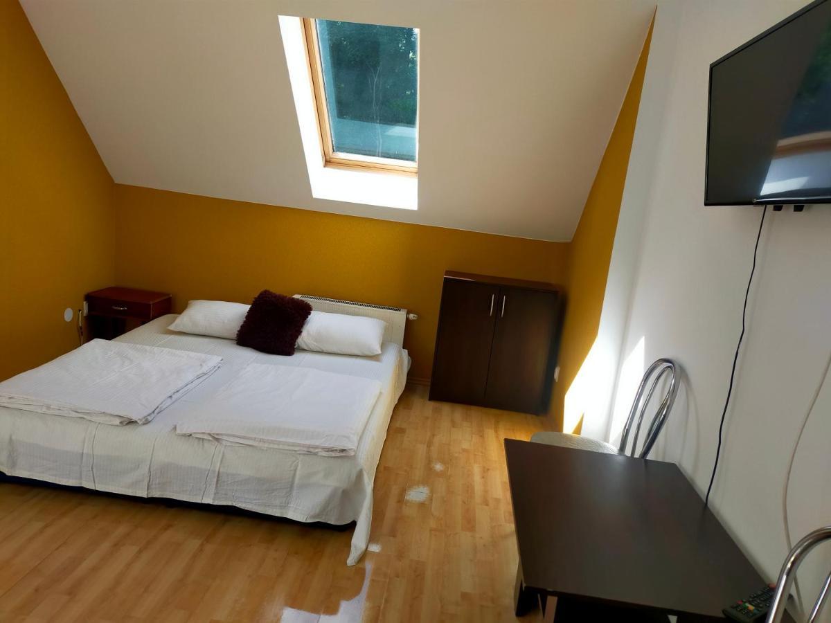 Hostel Madeira 그단스크 외부 사진